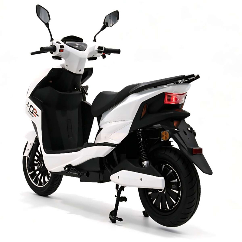 WOOLIB_AO3_BLANC-cote-g-ar